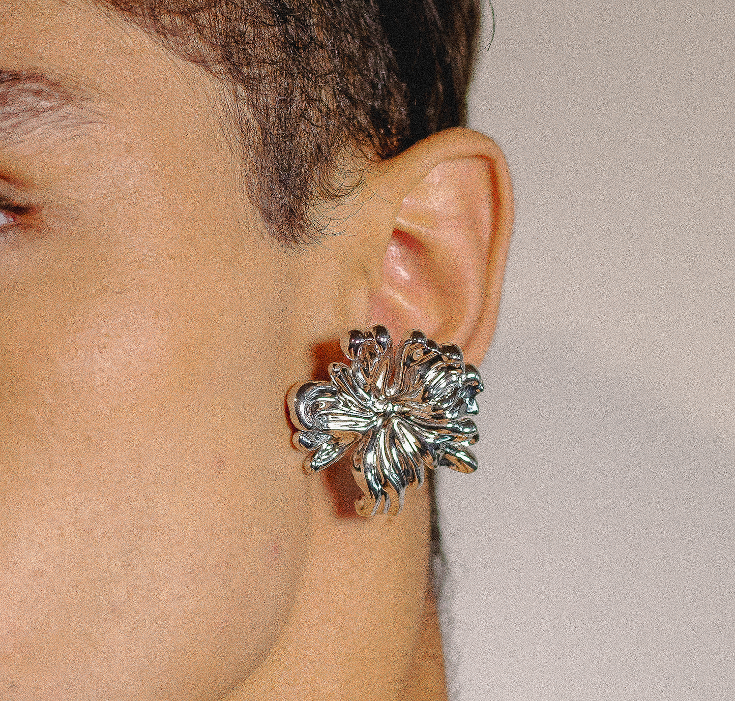 Earcuff Fiore - Banho de Platina