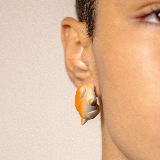 Brinco Monstro - Pintura Laranja Perolada