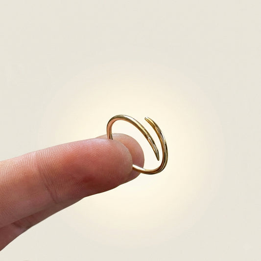 Anel Fio - Ouro Amarelo 18k