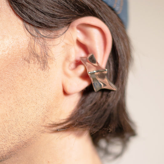 Earcuff Distort - Banho de Ouro 18k