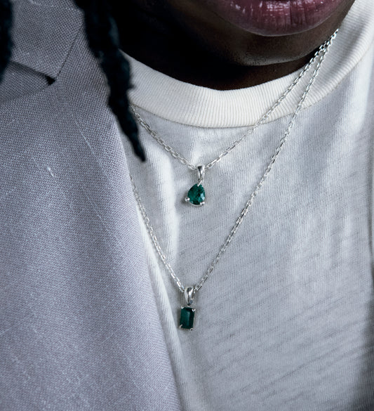 Colar Ímpar 004 - Prata 925 + Esmeralda