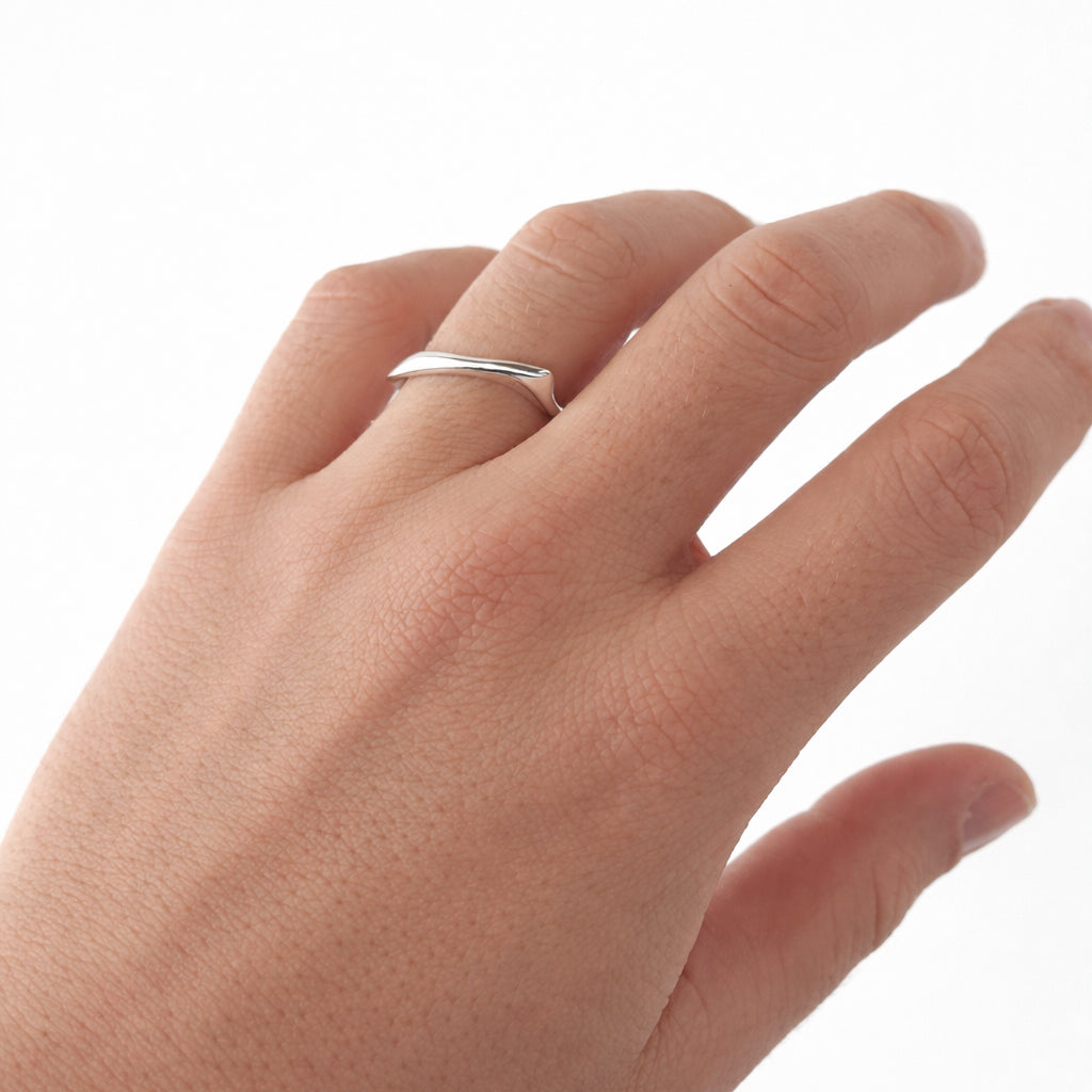 Anel Distort Slim - Ouro Amarelo 18k